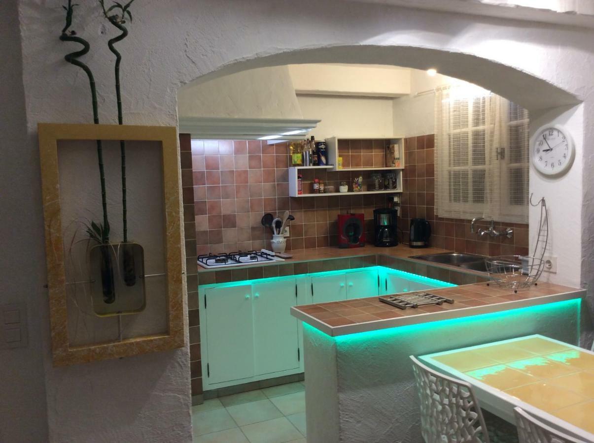 89 Le Grand Pin Apartment Сен Максим Екстериор снимка